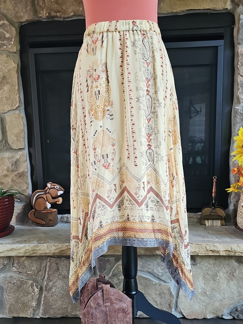 Vintage Sundance 100% Silk Skirt Ivory Boho Handkerchief Hem XS